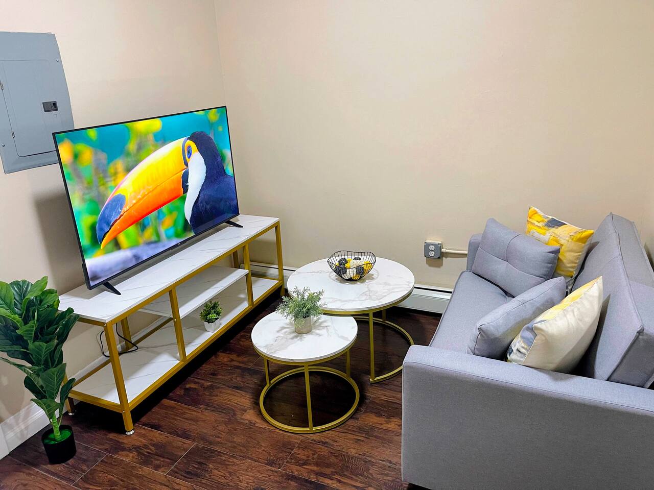 Cozy 2BR Brick Haven! Near light rail! 35m to NYC — Jersey City — vacation rental