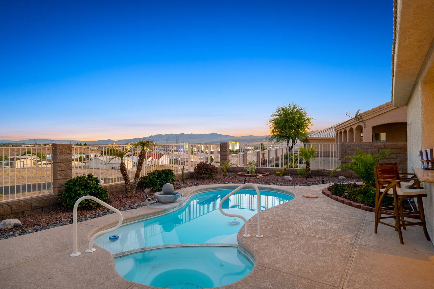 Mohave | Views | Pool | Spa | Arcade | Sleeps 16