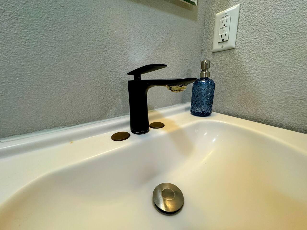 Modern condo near Fremont Street