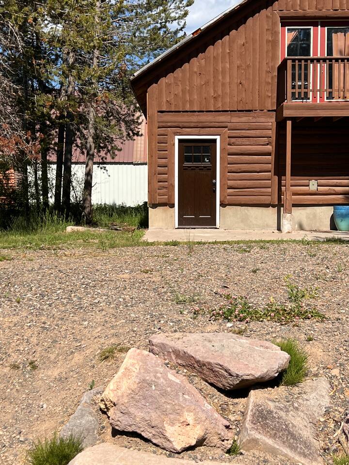 Ho’ Down Hut in Island Park, ID