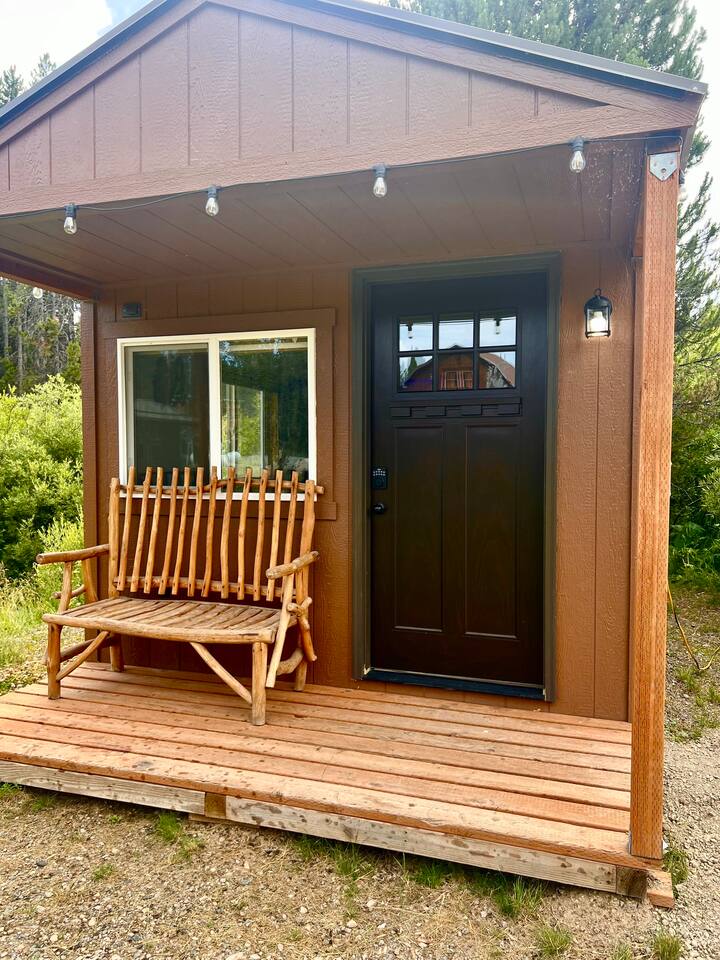Ho’ Down Hut in Island Park, ID