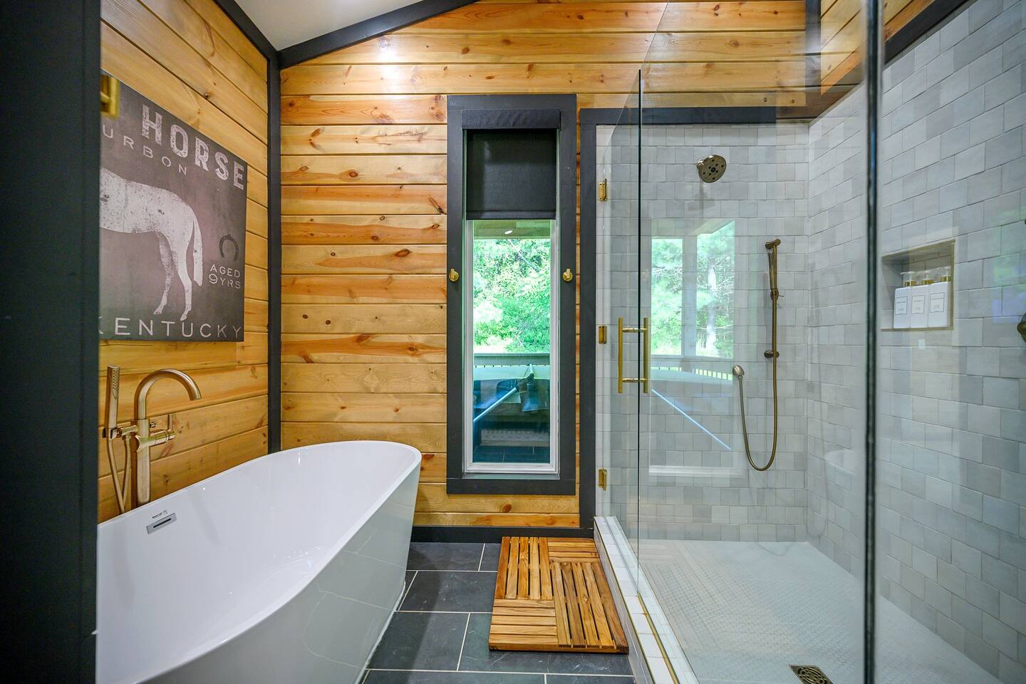 Unhurried Mornings for Two | Spa Suite + Hot Tub