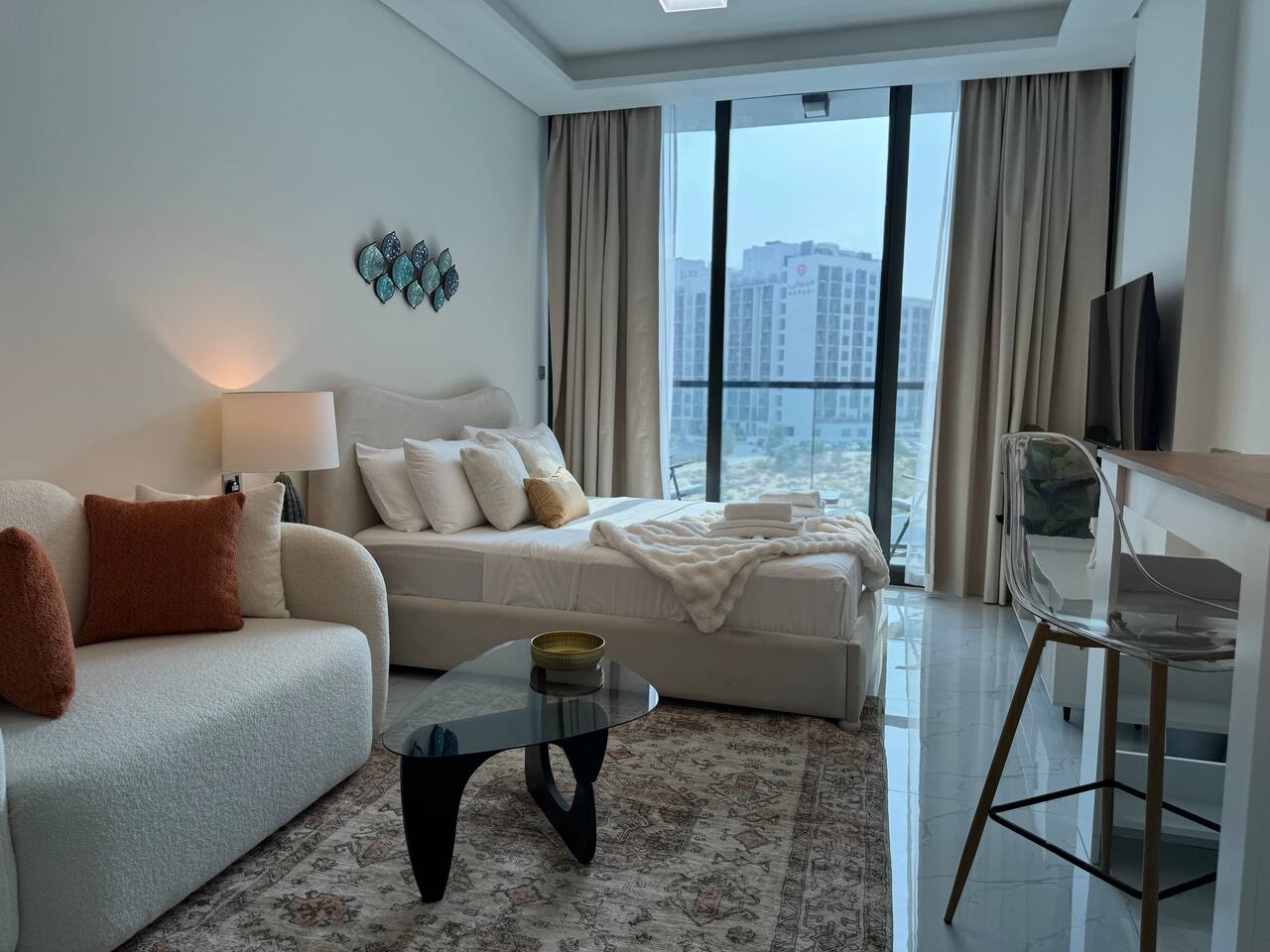 ASHRI HH Elegant Condo, Beautiful View in Arjan — Dubai — vacation rental