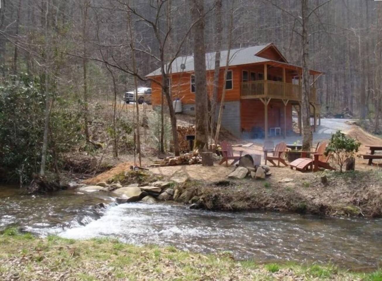 Peaceful Creekside Escape on Yellow Creek | WNC
