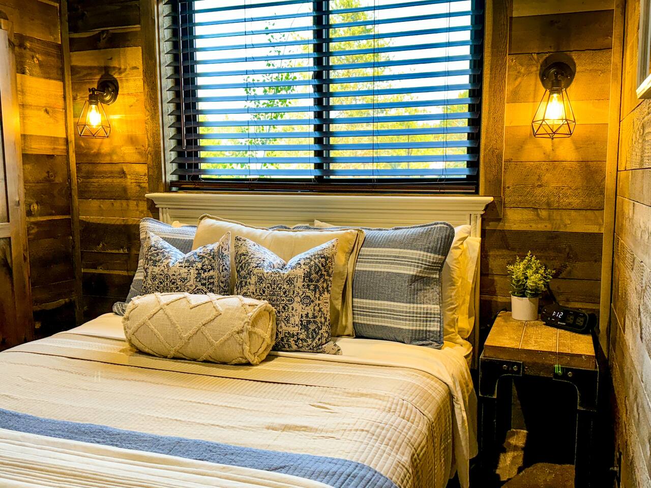 Pinion Pine Chalet #5 NEW/2 Bdr/1 Bth/AC/WiFi