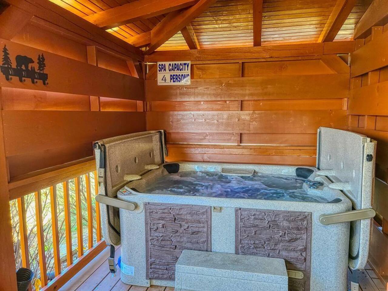 “Autumn Rose” Best Darn Porch w/Theater, Fire Pit