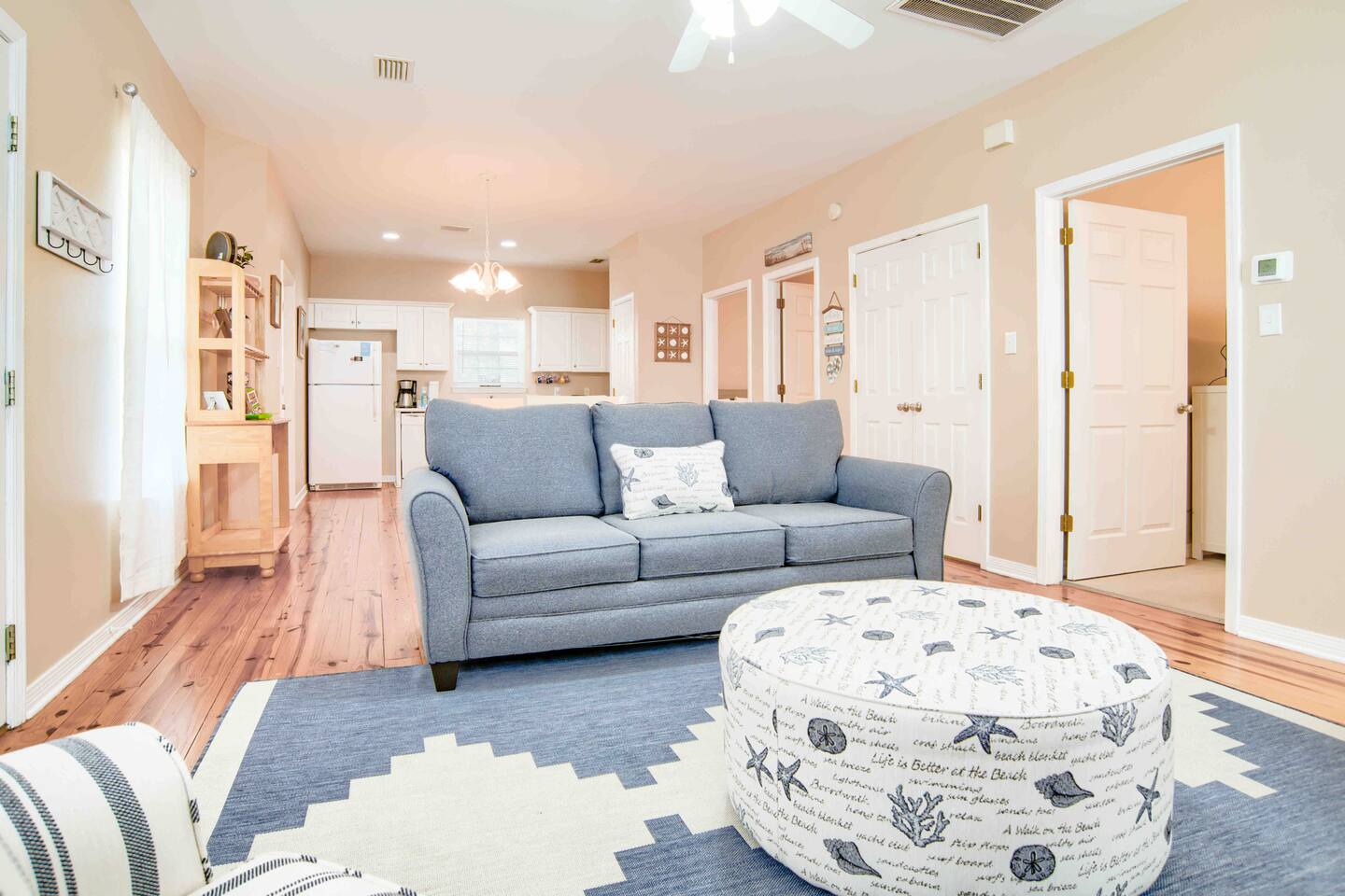 Poolside, Tennis, King Suites - Hannah's Hideaway