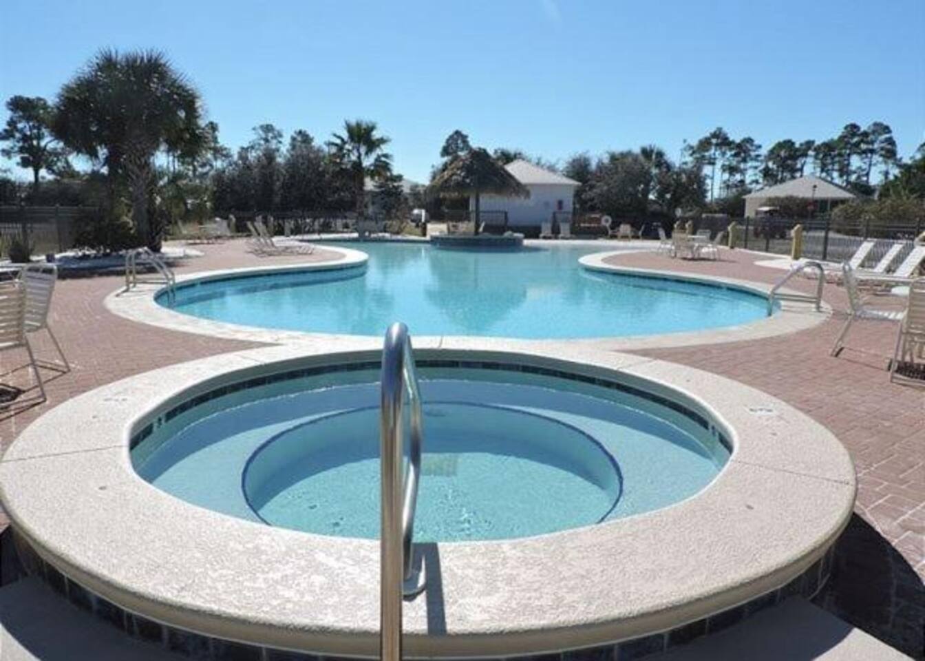 Poolside, Tennis, King Suites - Hannah's Hideaway
