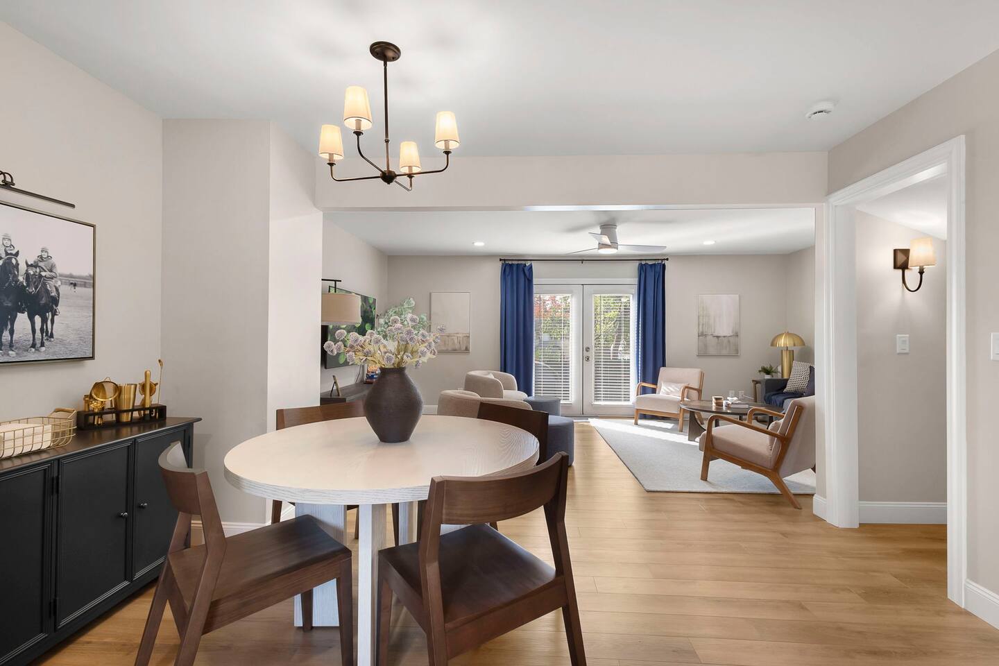 Big Groups | Modern Comfort in a Prime Location