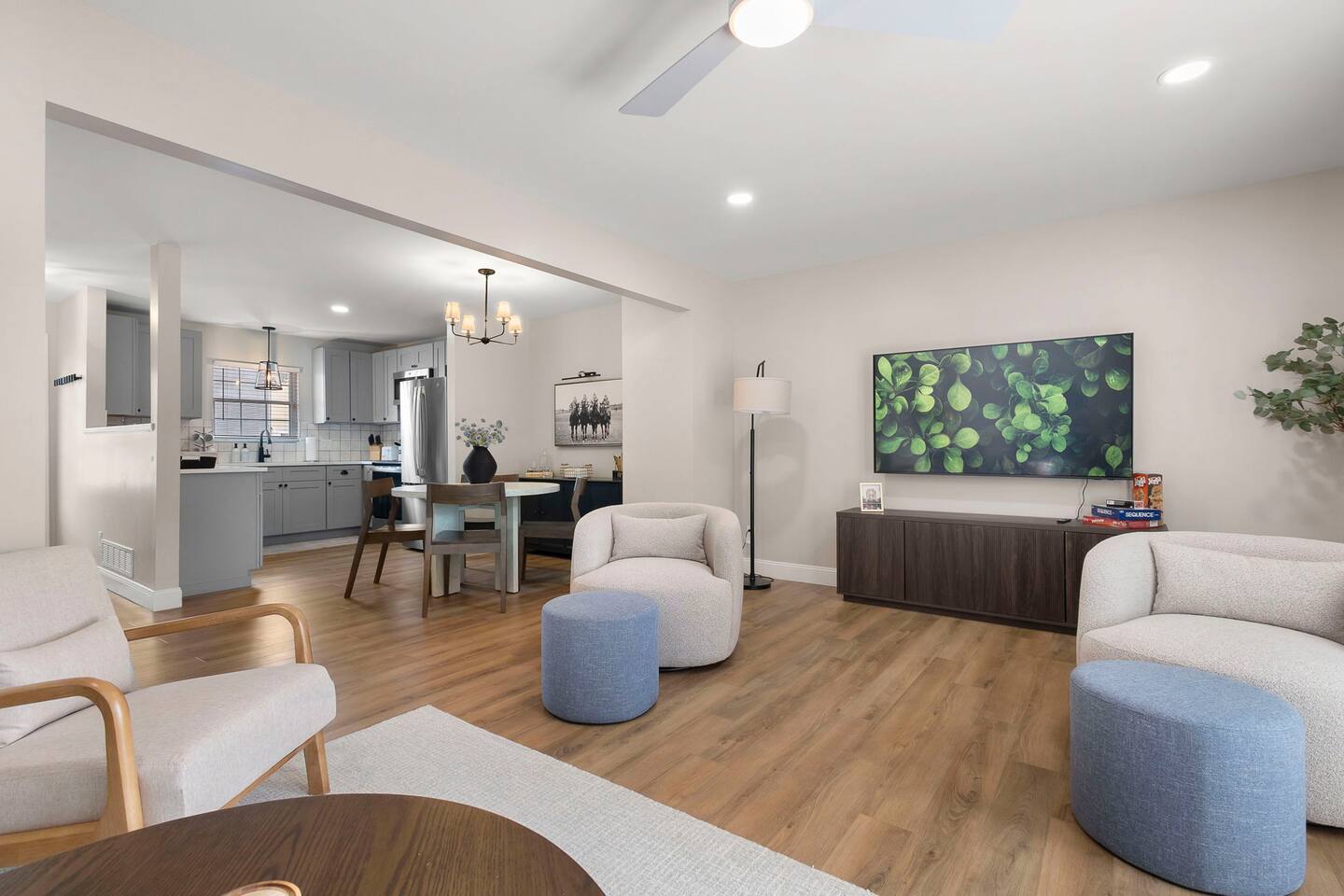 Big Groups | Modern Comfort in a Prime Location