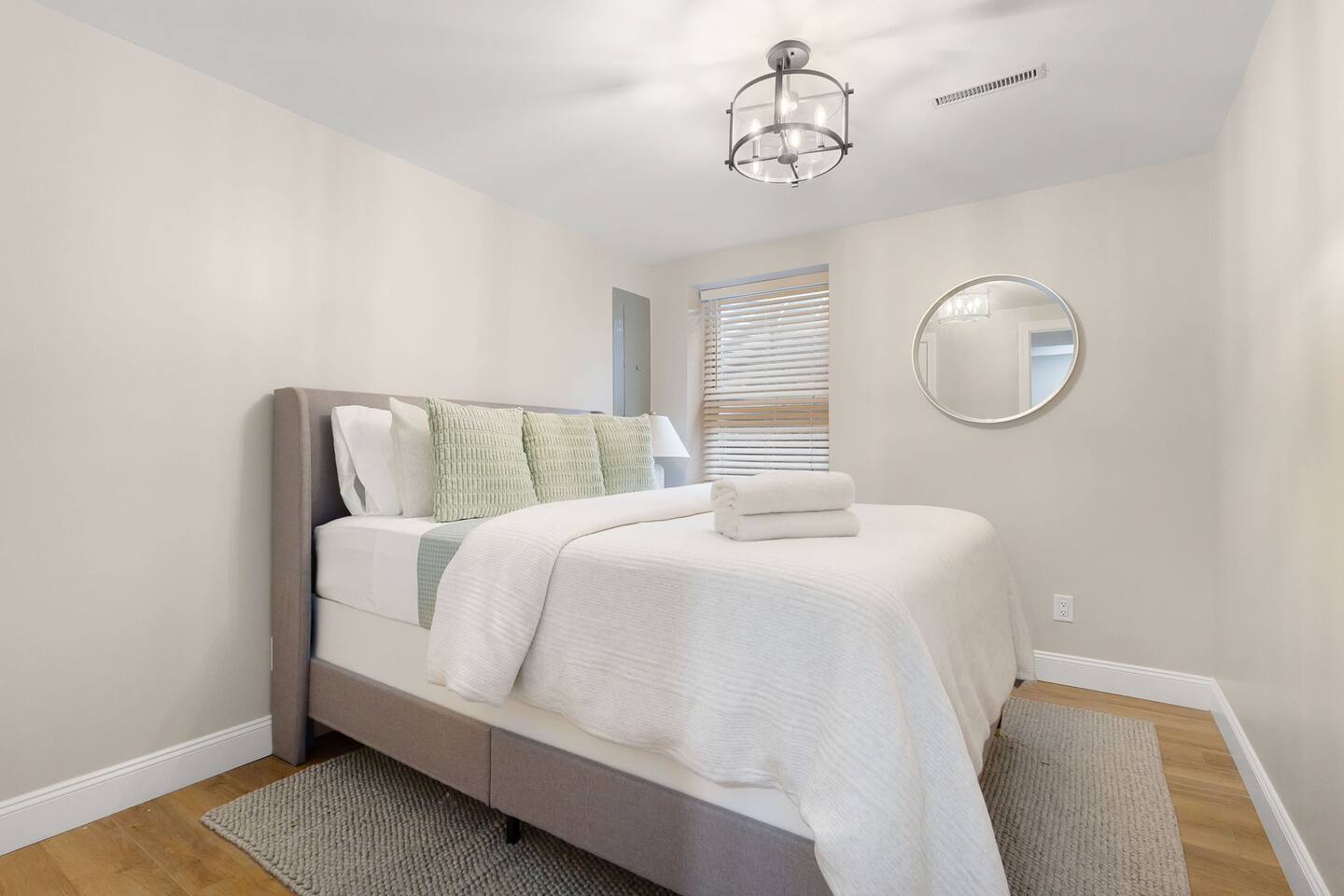 Groups | Space to Stay Together, Comfort to Relax