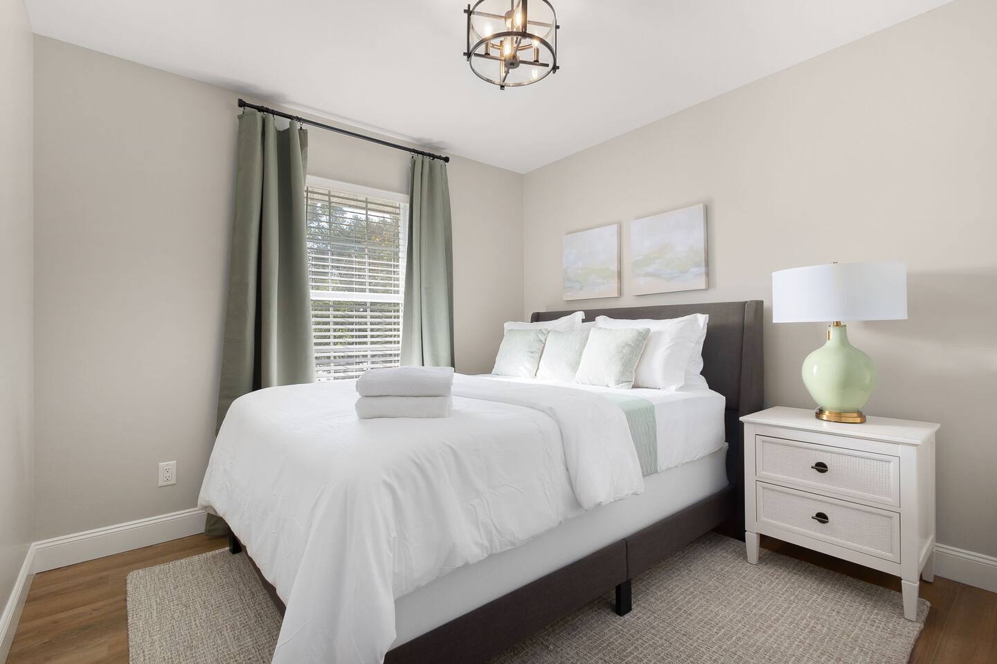 Groups | Space to Stay Together, Comfort to Relax
