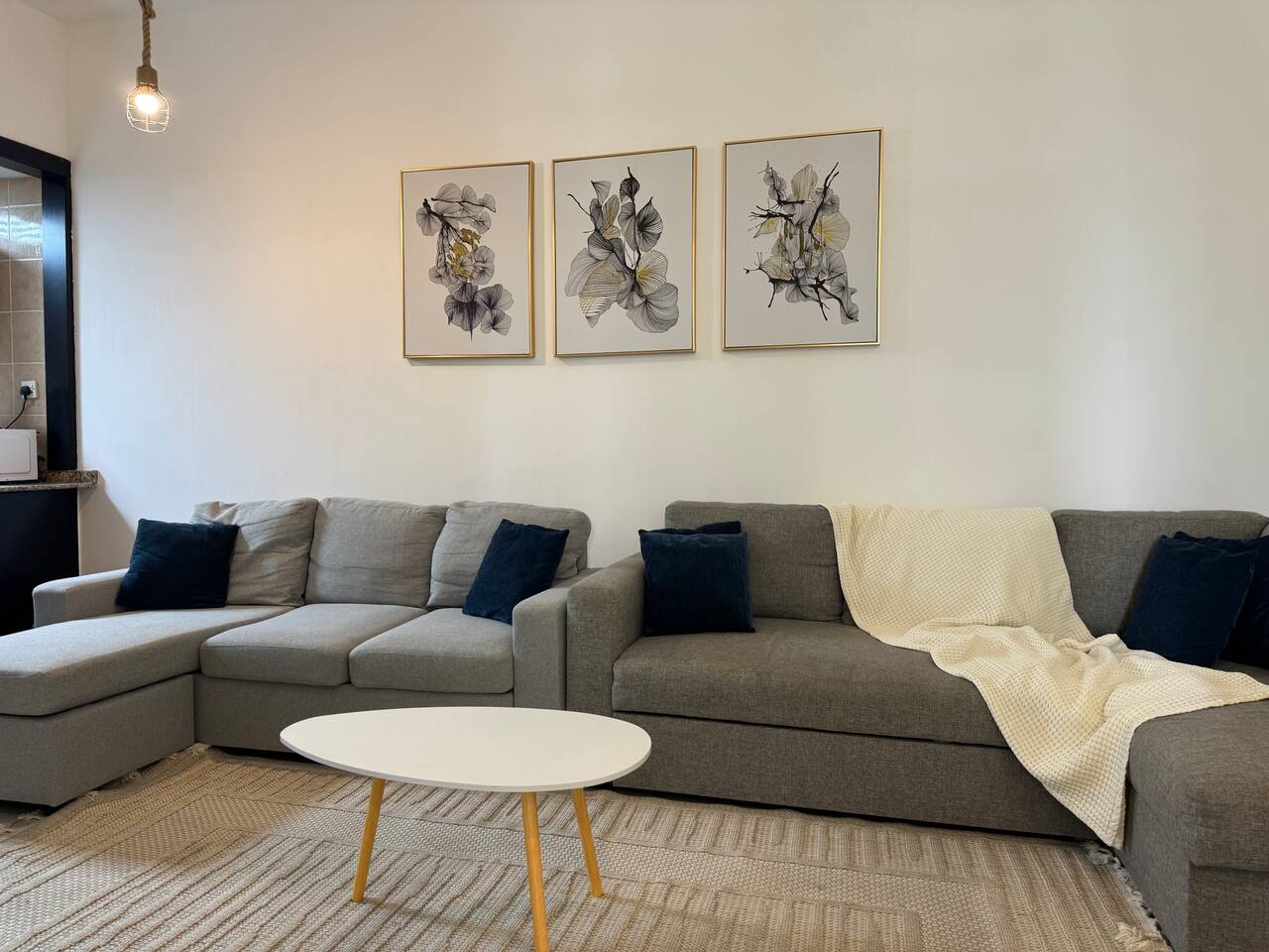 ASHRI HH Spacious apartment in Dubai Marina