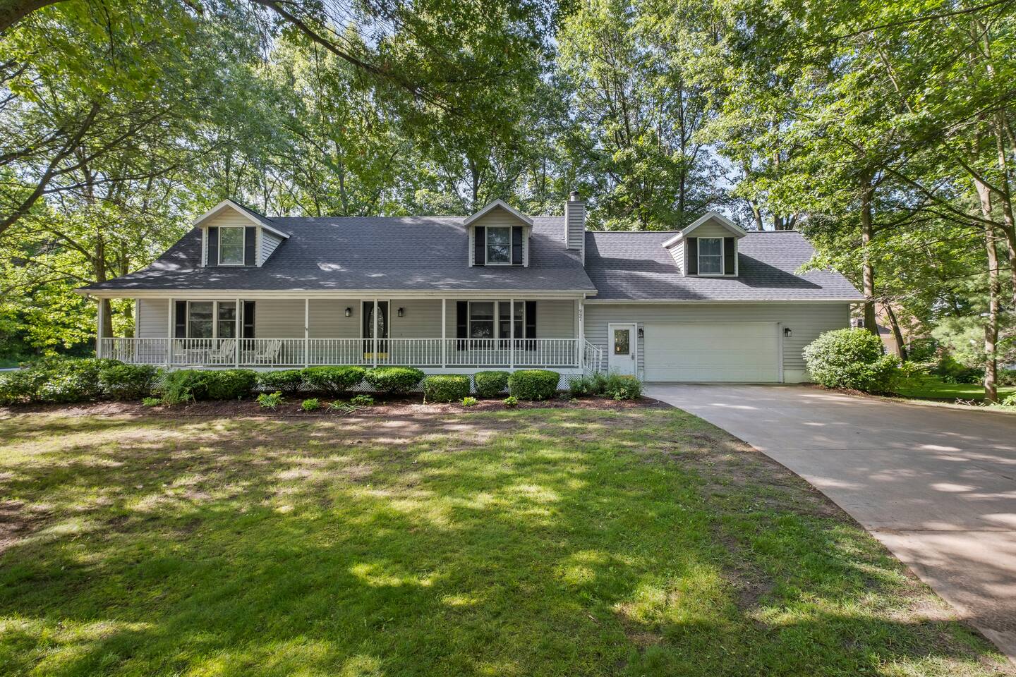 Saugatuck Cottage by Stay With Branch|Games|Bikes