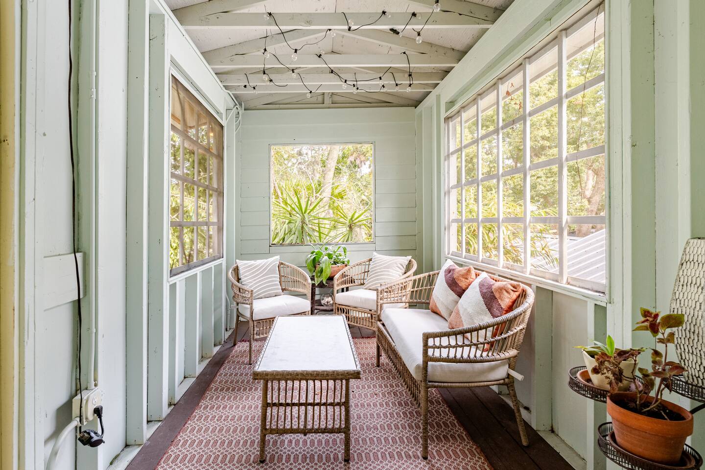 Summer House - 1/1 Second Floor - Walk Everywhere