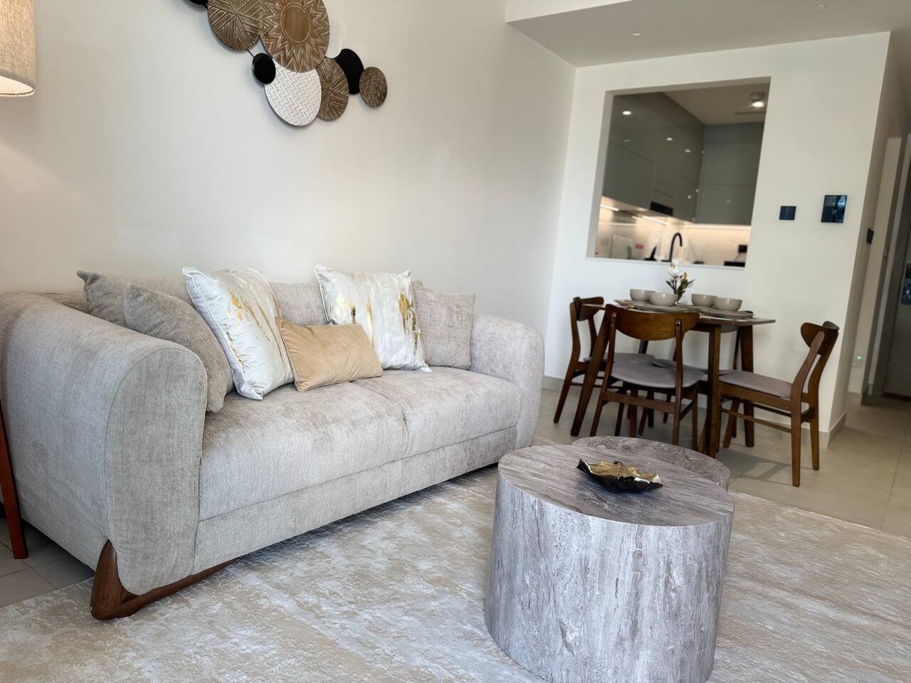 ASHRI HH Apartment in Binghatti Creek, Jaddaf