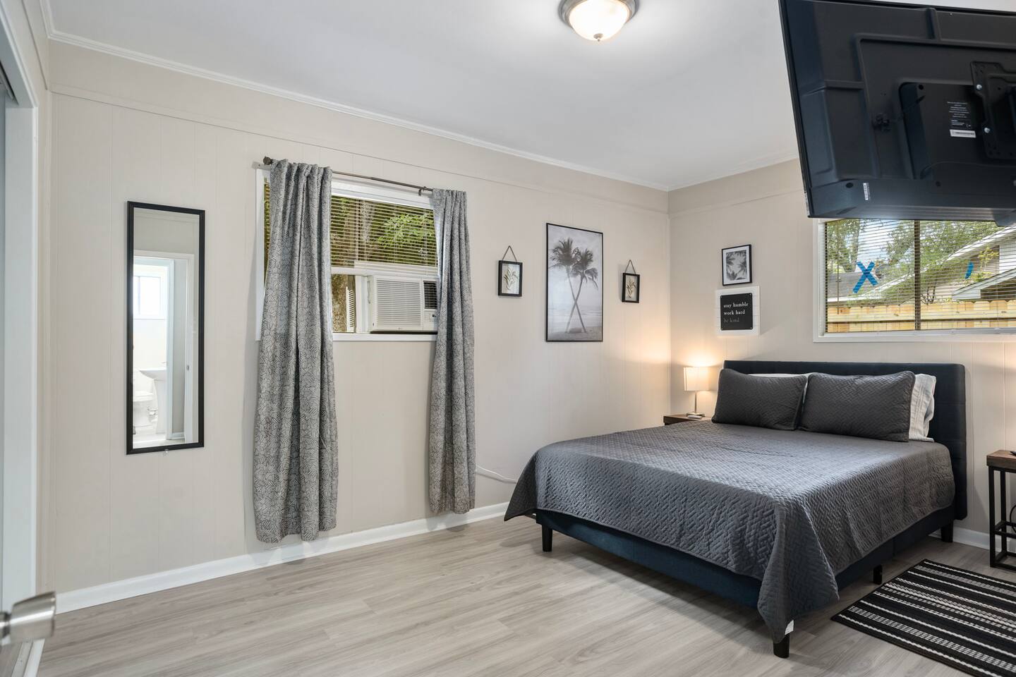 "Magnolia Hutch" 1Bed, full kitchen & living space