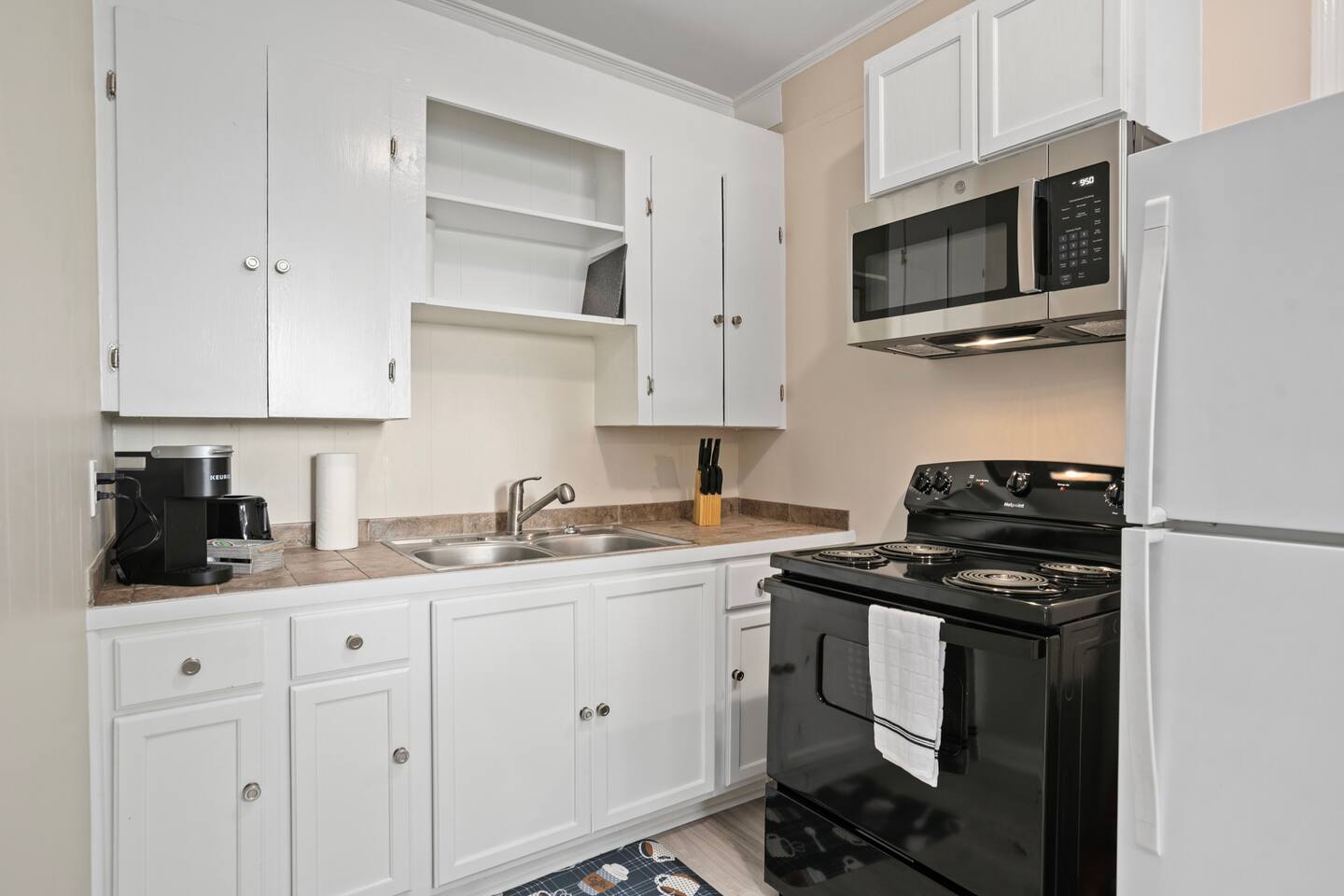 "Magnolia Hutch" 1Bed, full kitchen & living space