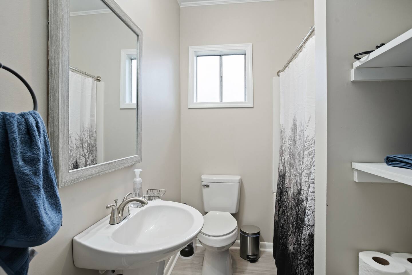 "Magnolia Hutch" 1Bed, full kitchen & living space