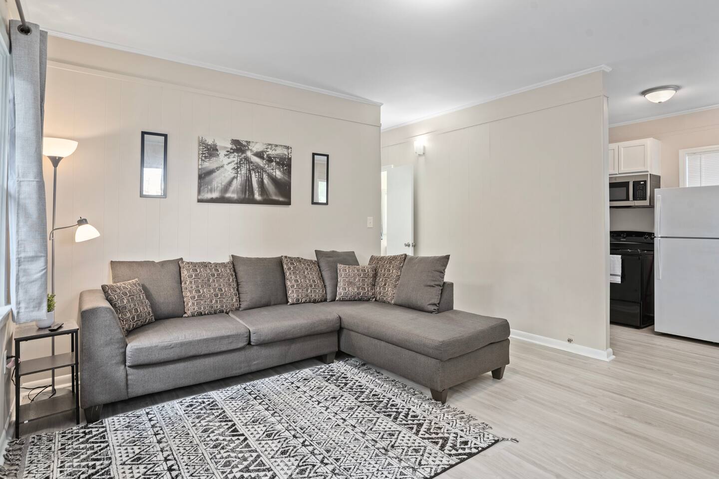 "Magnolia Hutch" 1Bed, full kitchen & living space