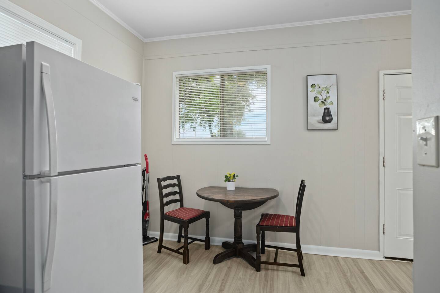 "Magnolia Hutch" 1Bed, full kitchen & living space