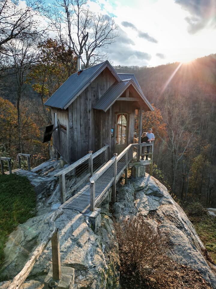 Raven Rock Mountain Cliffside Cabin — Fletcher — vacation rental