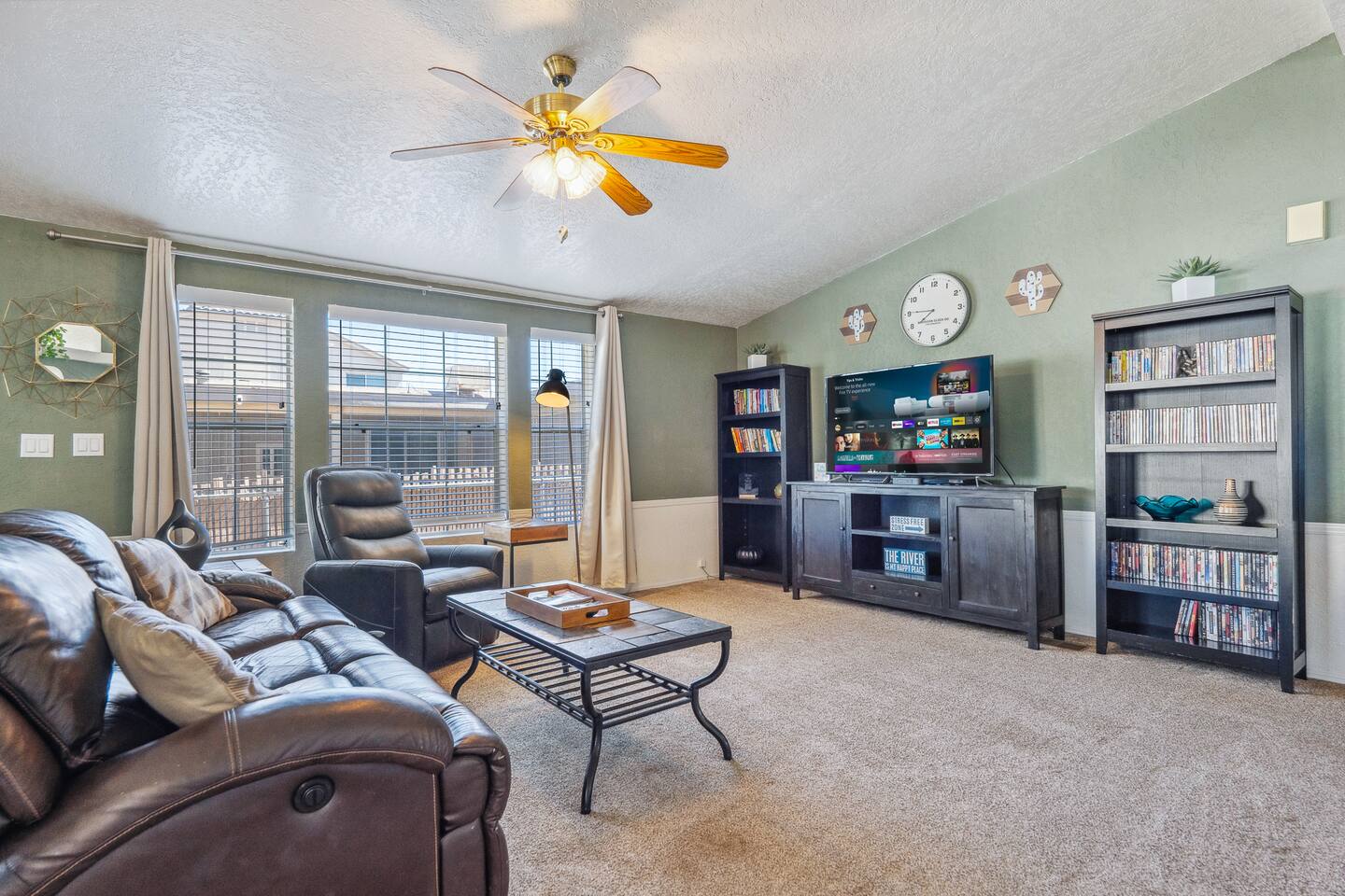 Across from water & pet-friendly - Bullhead Bend!