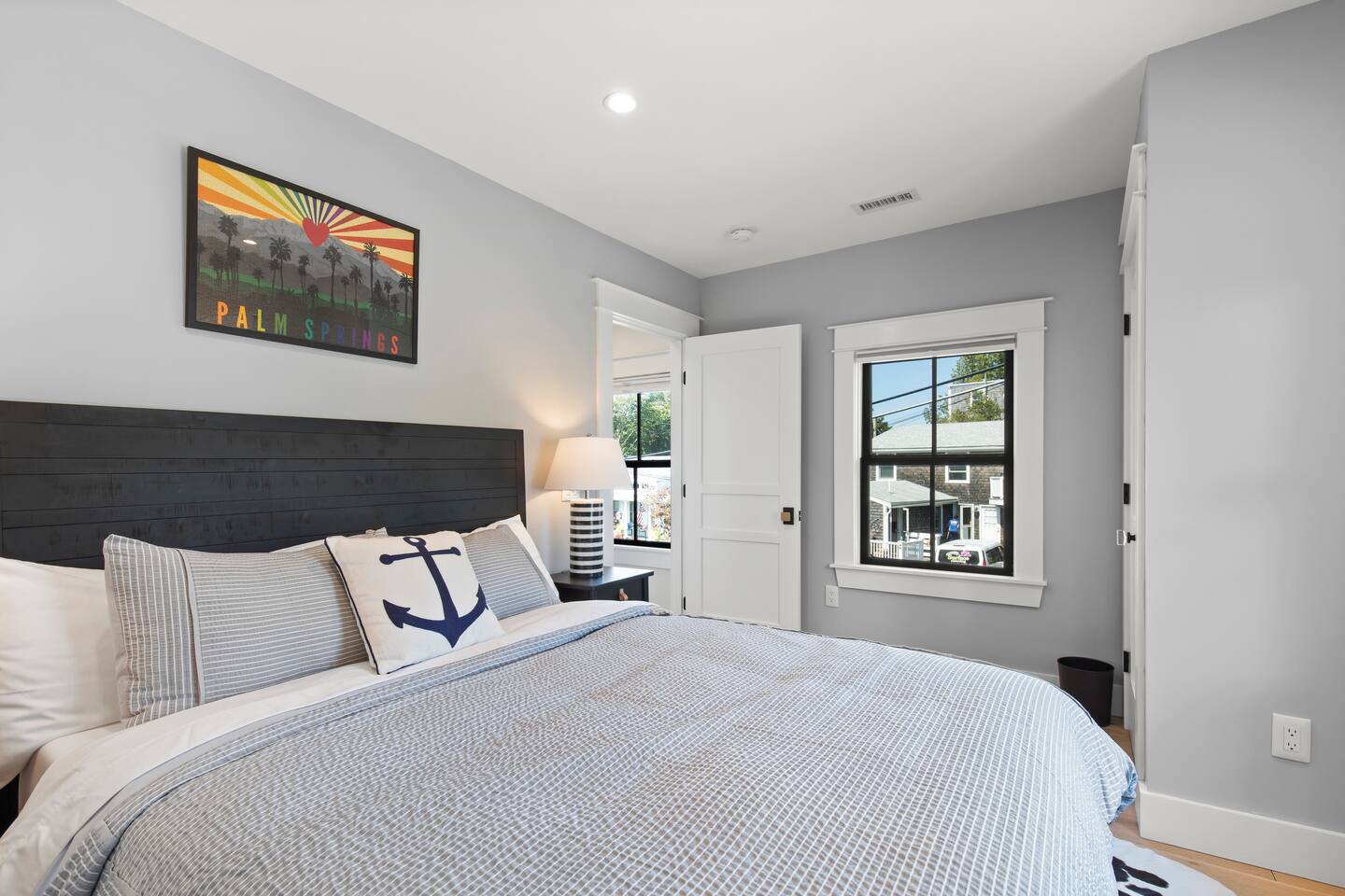 Luxury Condo | Steps to Ferry | Parking + Roofdeck