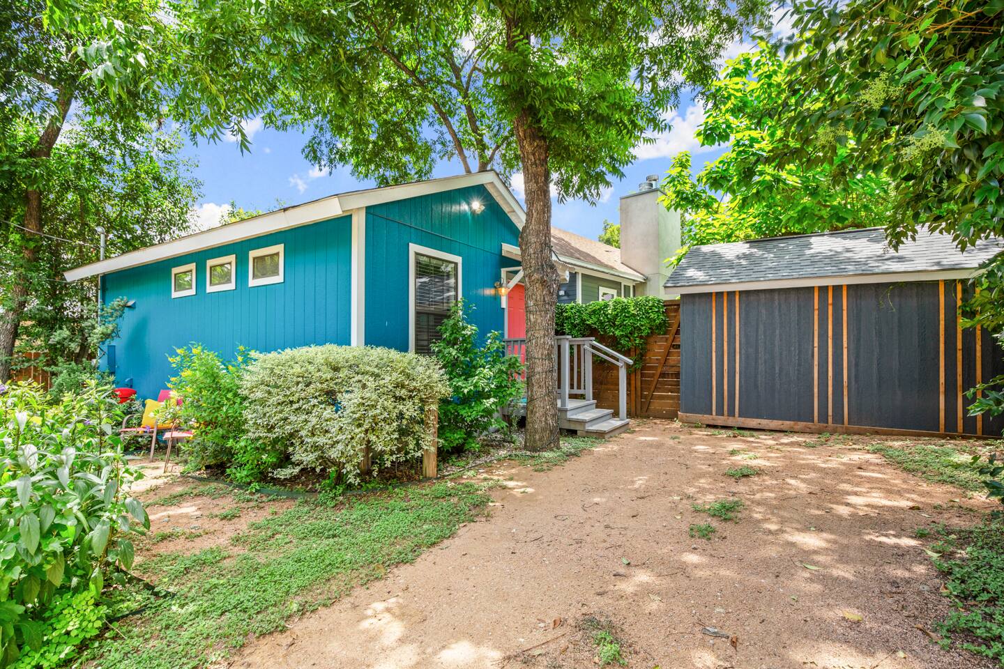 SoCo & South 1st Gem: Walk to Shops & More!