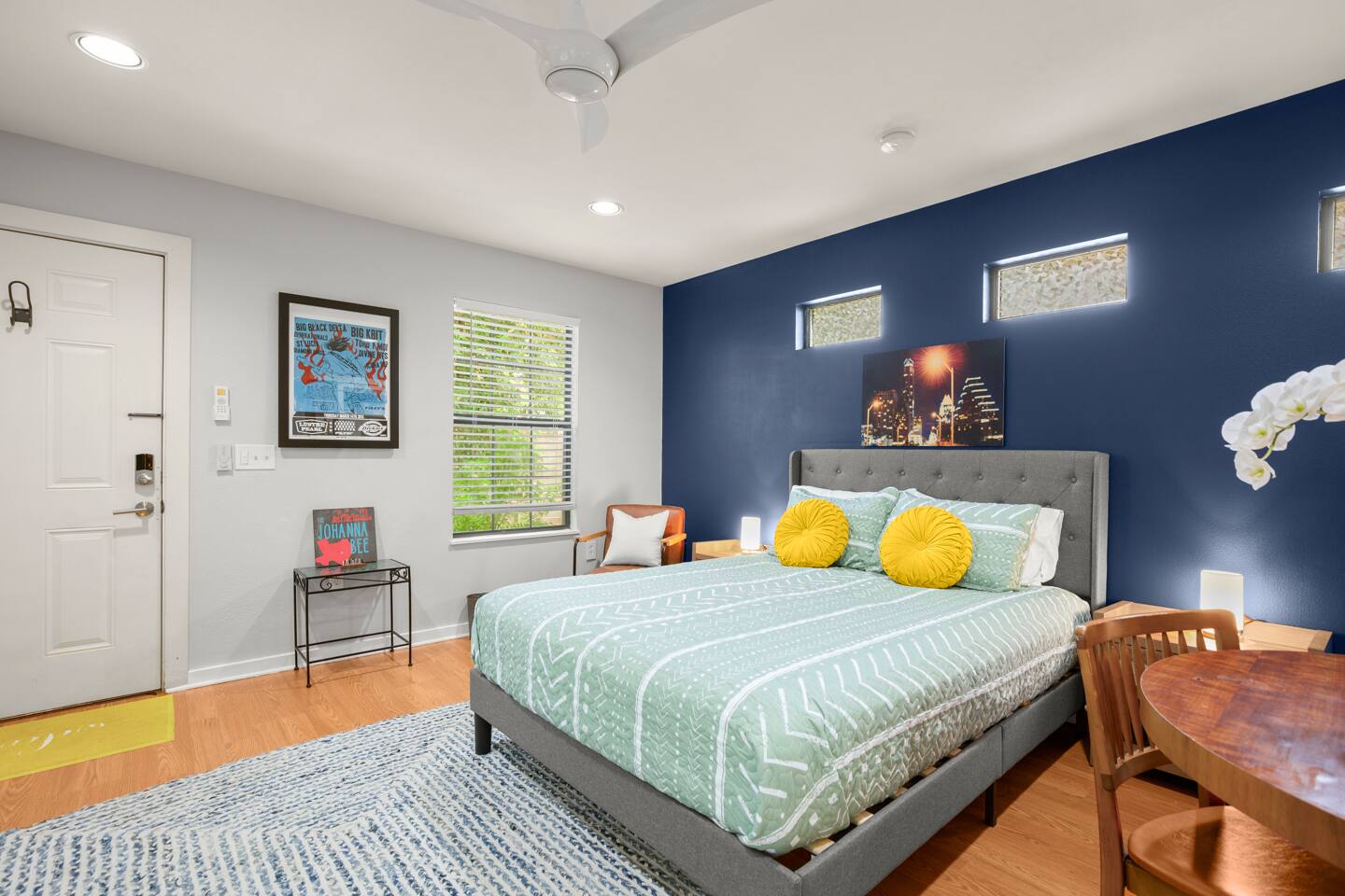 SoCo & South 1st Gem: Walk to Shops & More!
