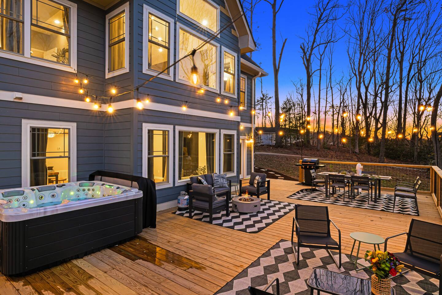 Secluded 5BR Stay,HotTub,Sauna,GameRoom,FirePit
