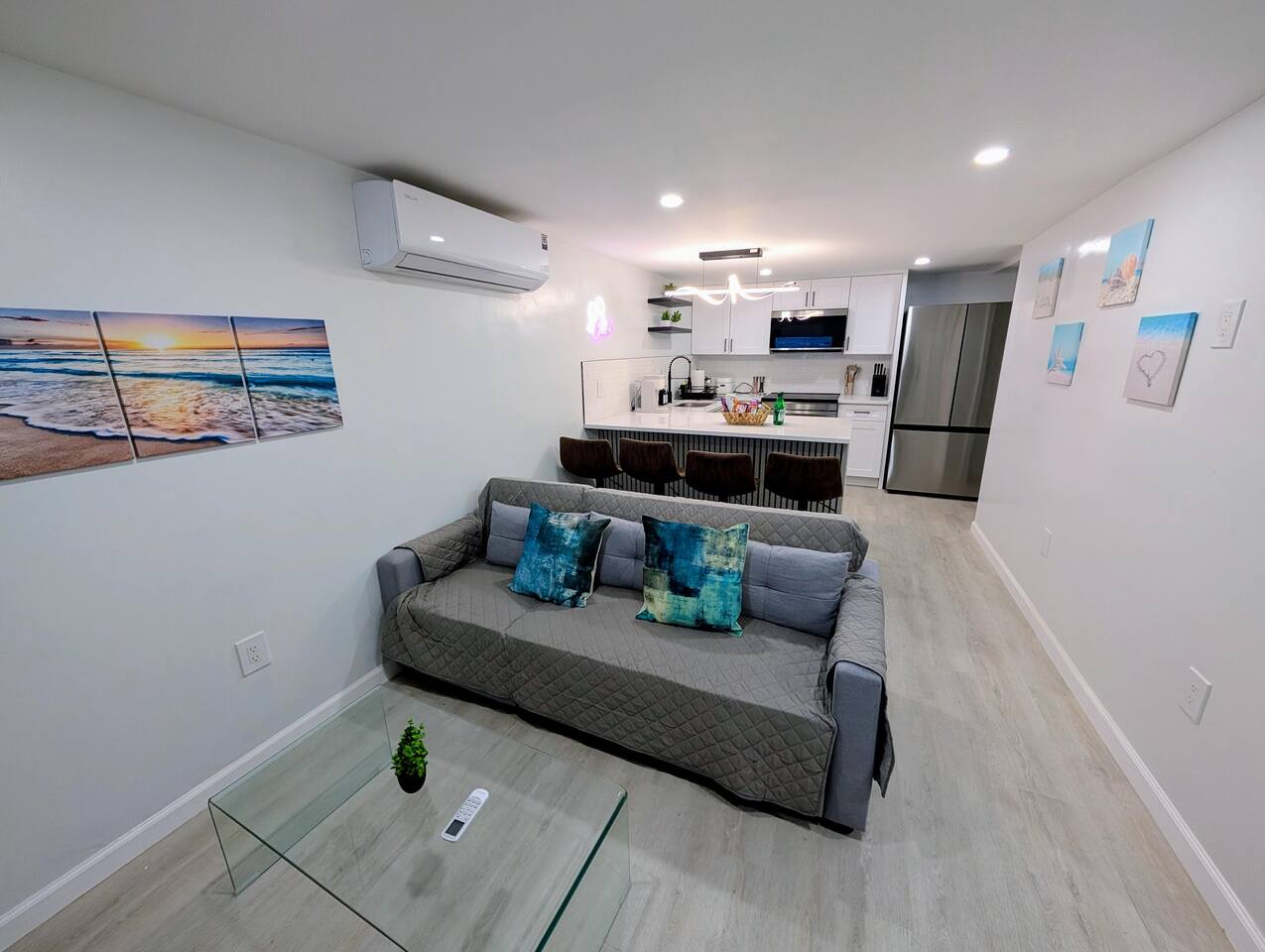 Luxury 1BR BSMNT suite w/ Backyard! Parking nearby