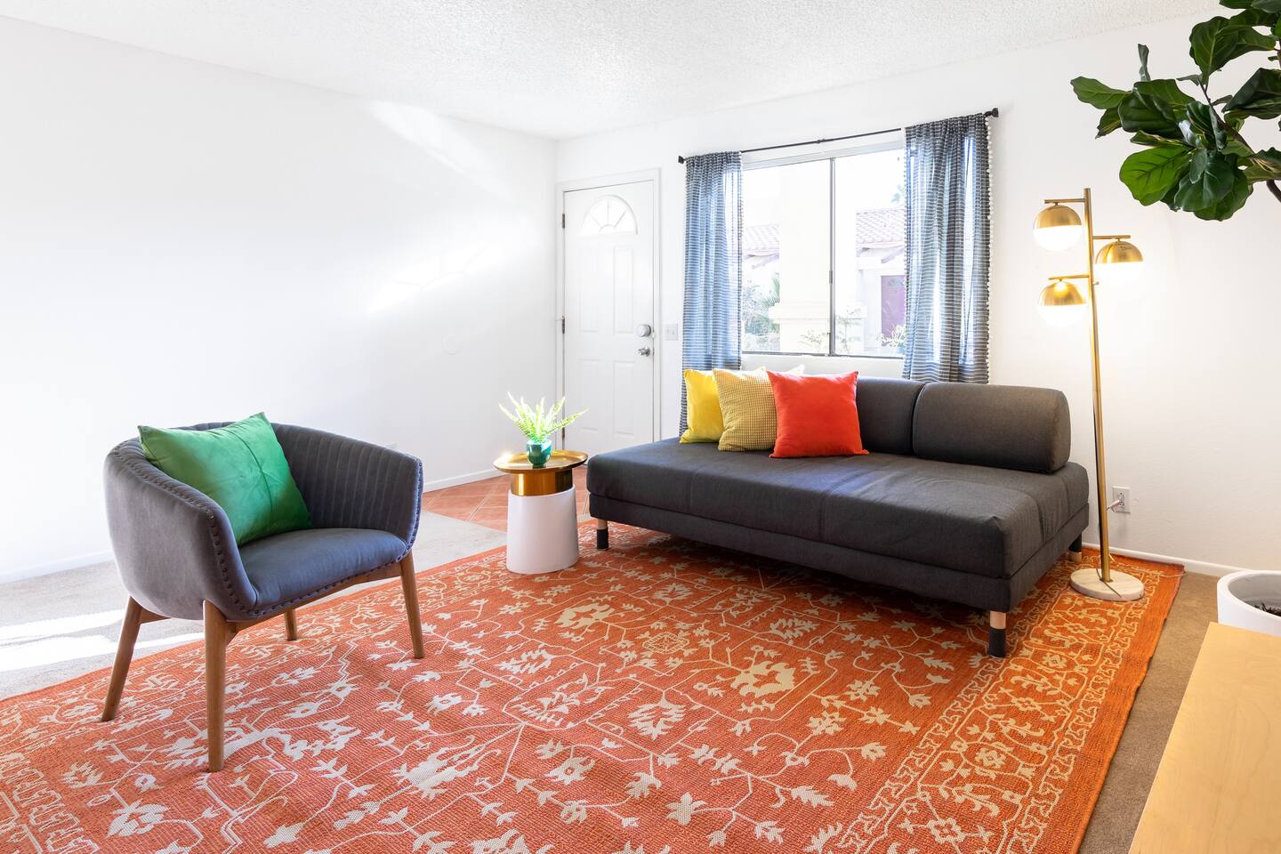 Special Desert Long Short Term 2BR Full Kitchen