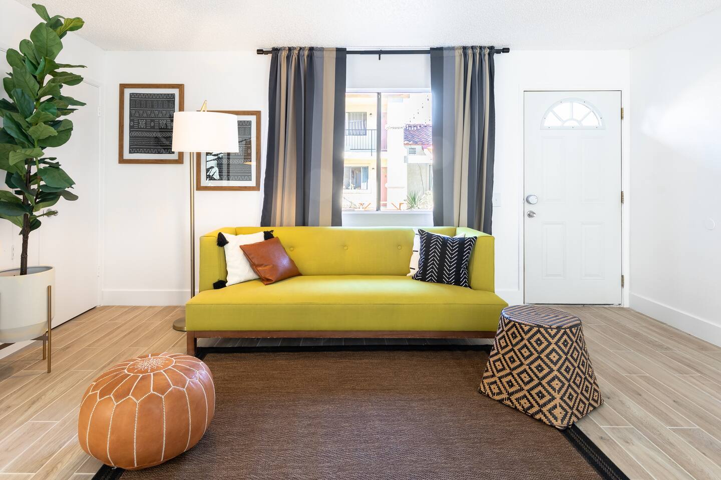 Desert Gem -Spacious, Welcoming, 2BR