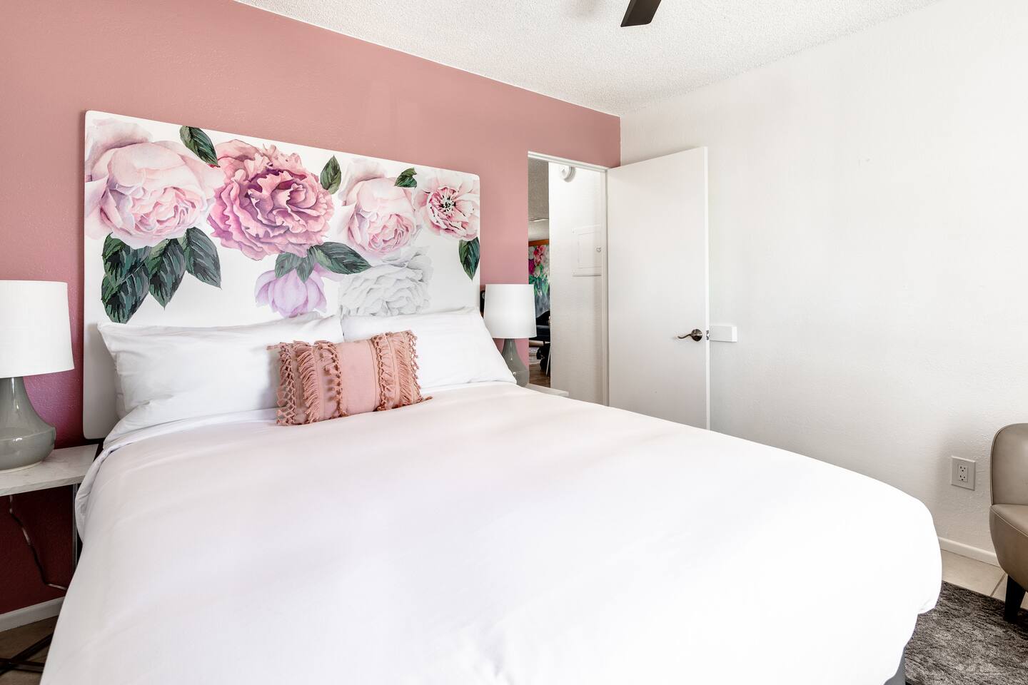 Pretty In Pink w/ Back Yard/2BR/2 Bath
