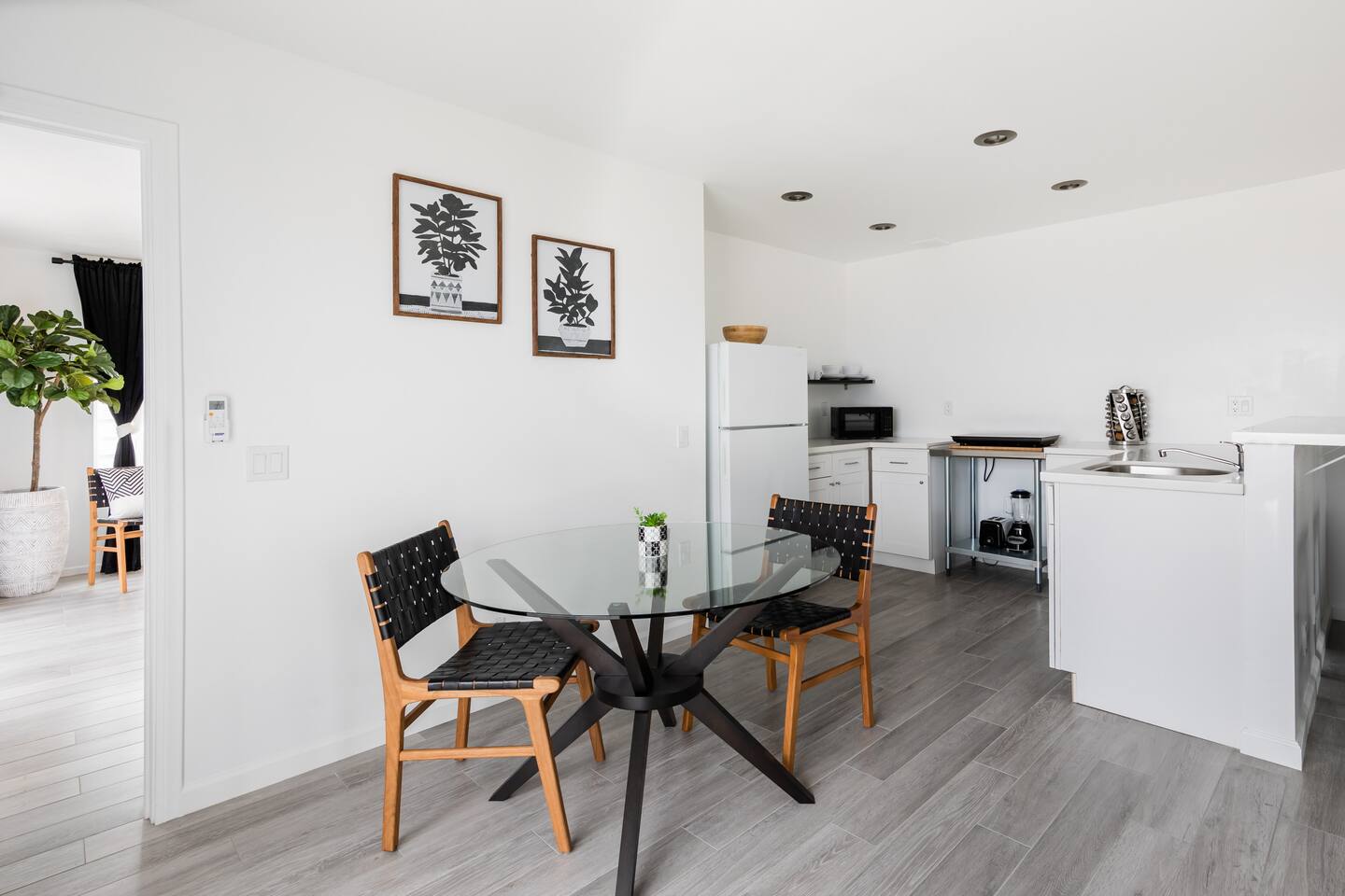 Striking Black & White Apt w Gated Entrance & Yard
