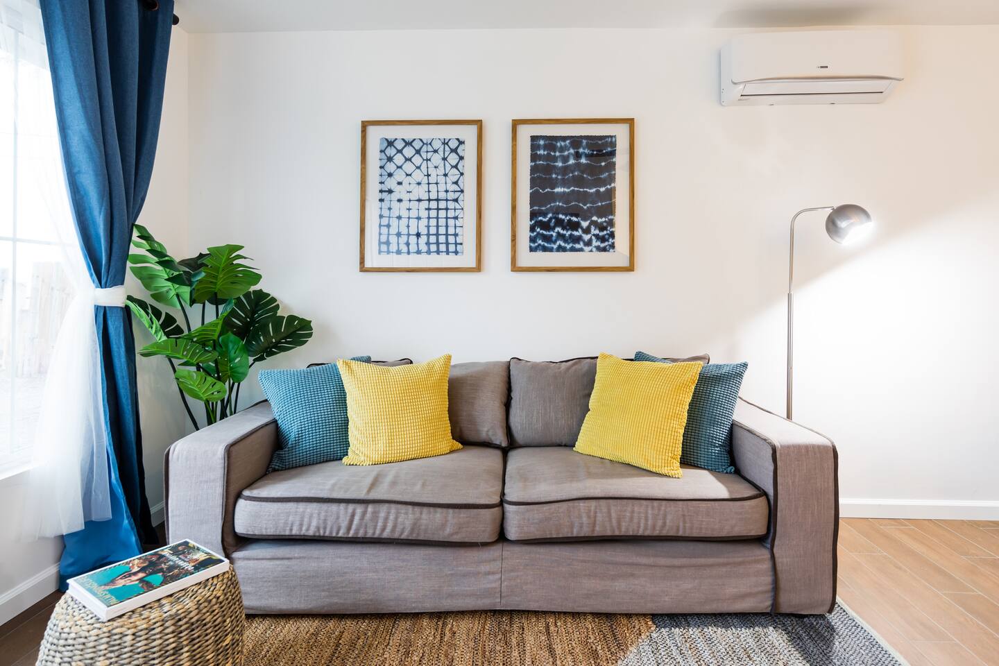 Breezy-2BR-Gated Unit w Kitchenette