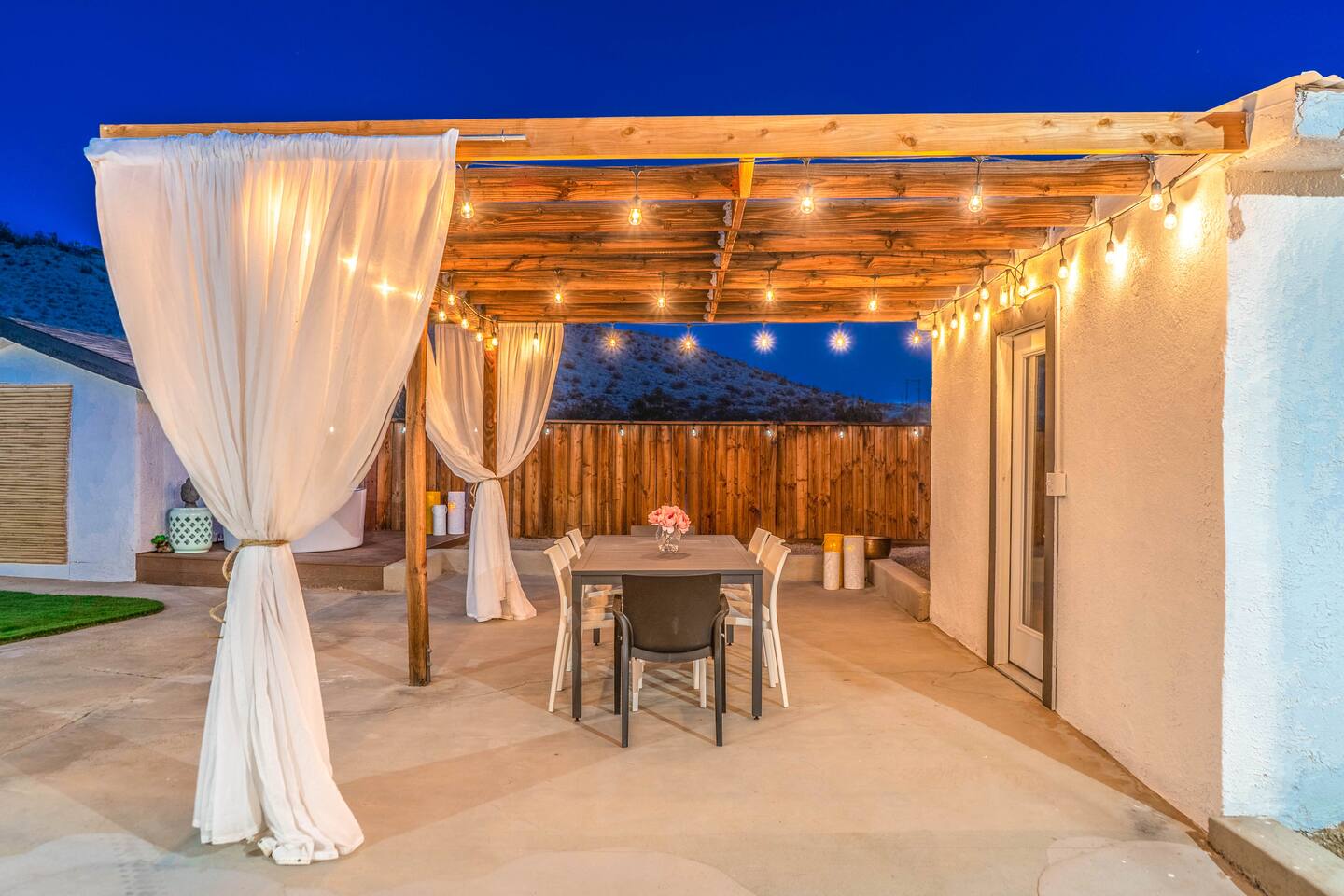 Starlit Nights Getaway w/ Soaking Tub