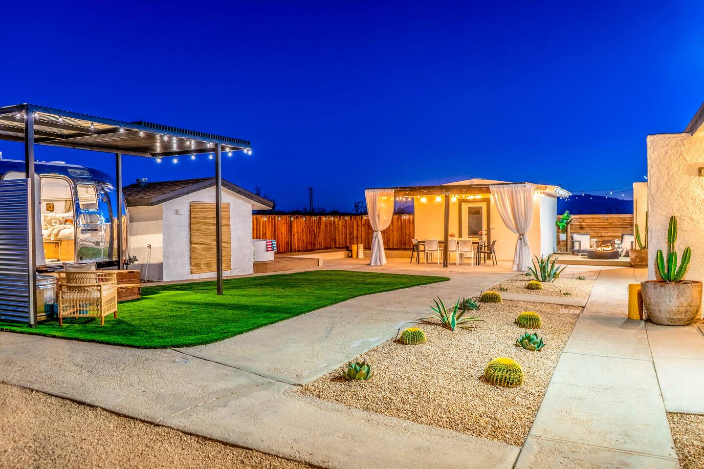 Moonlit Desert Stay Gated w Soaking Tub