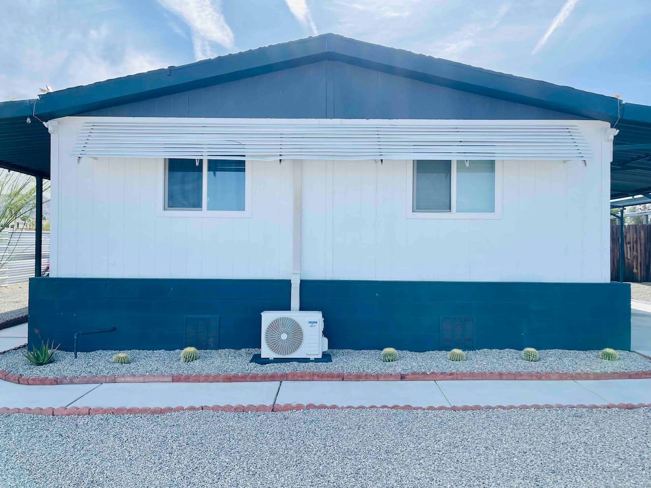 Gated HOUSE +Pool Above Ground/2BR 2Bath
