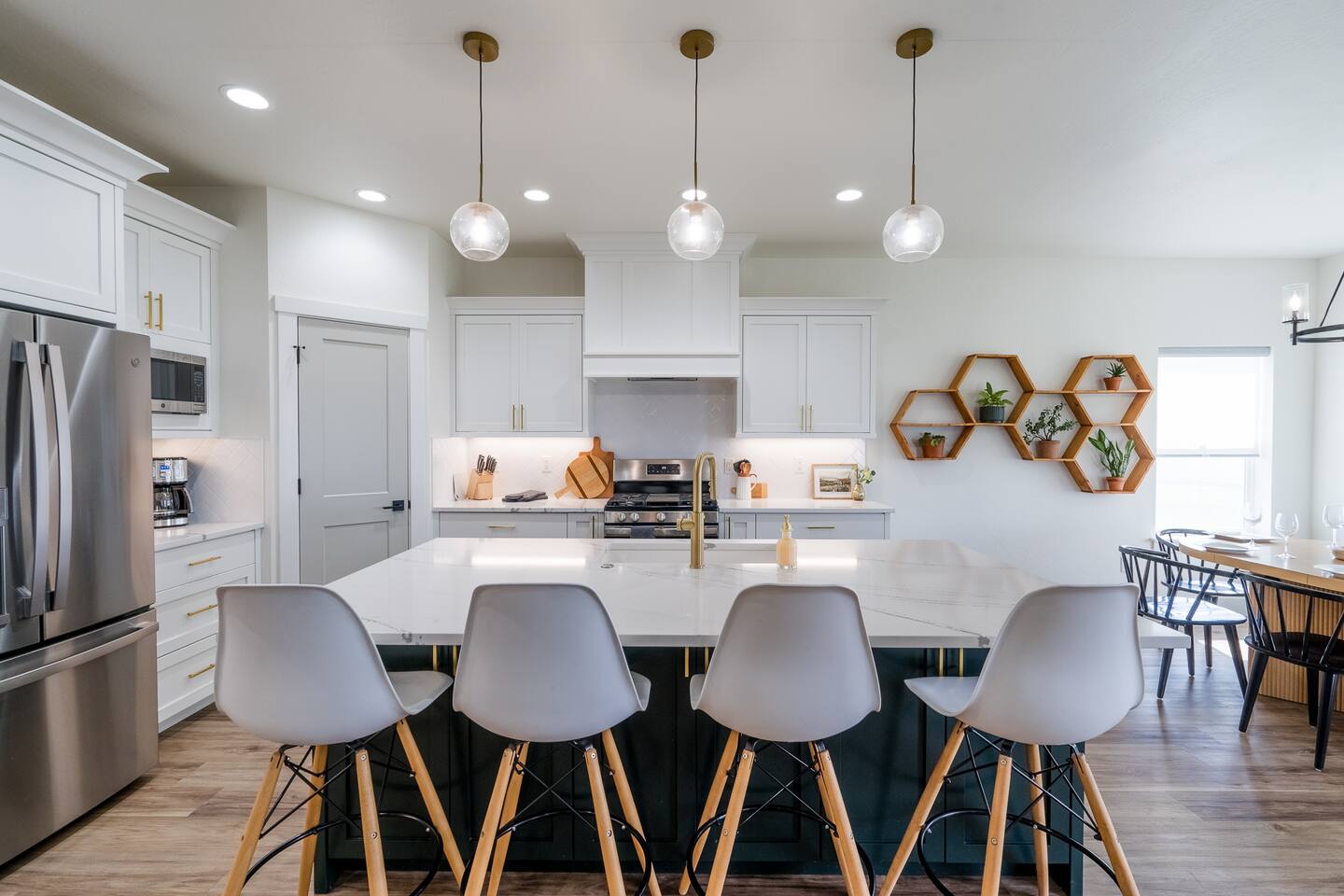 Chic & Stylish/King bd/Fireplace