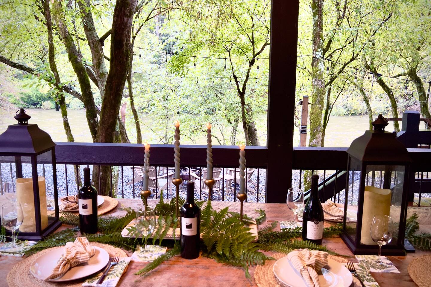 Luxury Riverfront Cabin on the Toccoa River