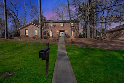 Augusta National Home | Hot Tub | Fire Pit | Pets