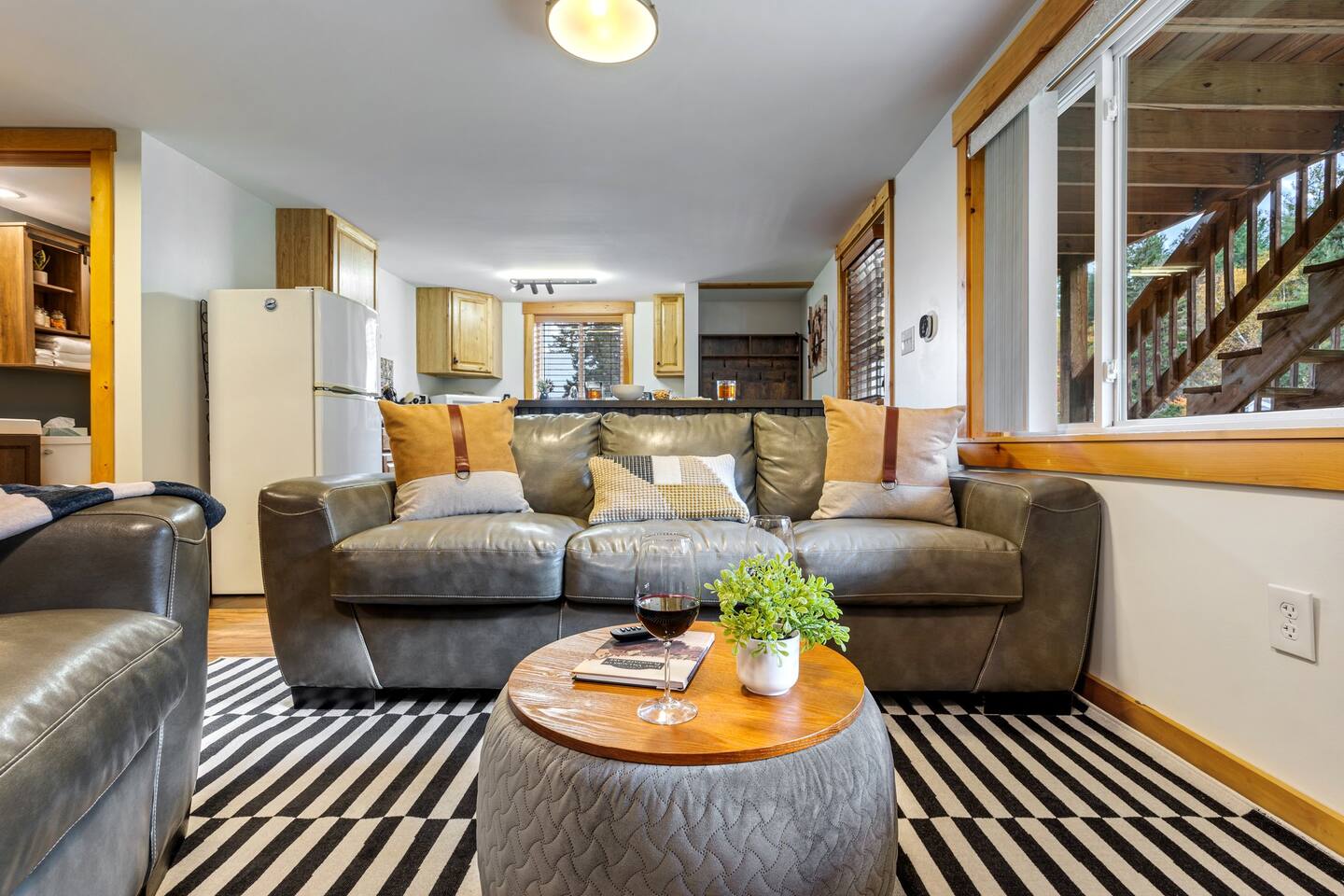 20 Min to Sugarloaf, on Snowmobile Trail — Eustis — vacation rental