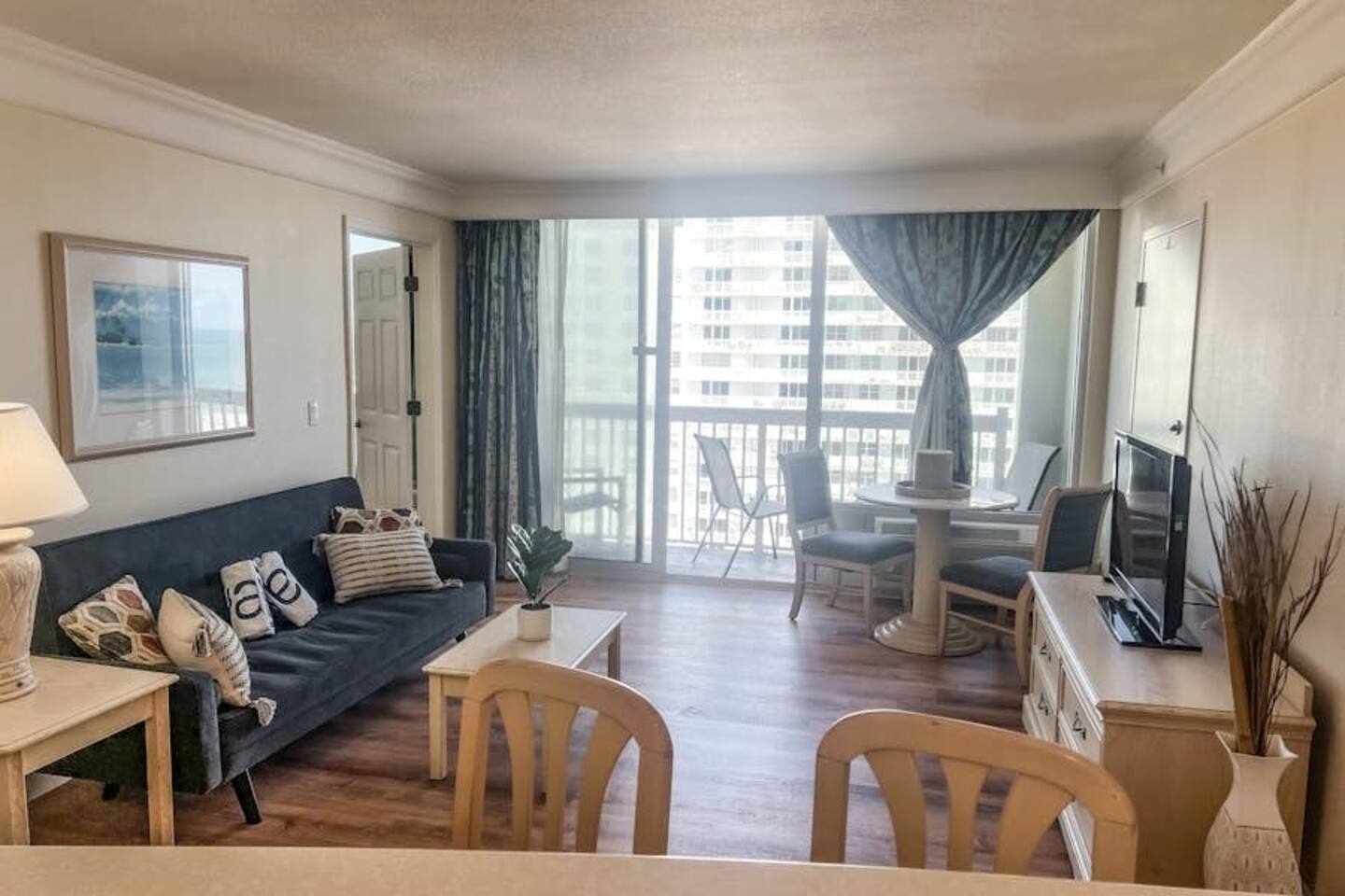 Oceanview Double balcony 1 bdrm
