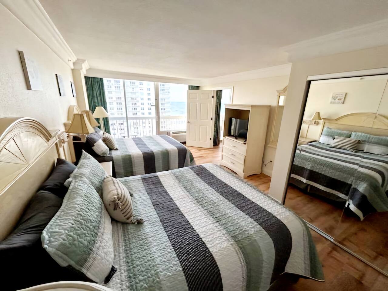 Oceanview Double balcony 1 bdrm