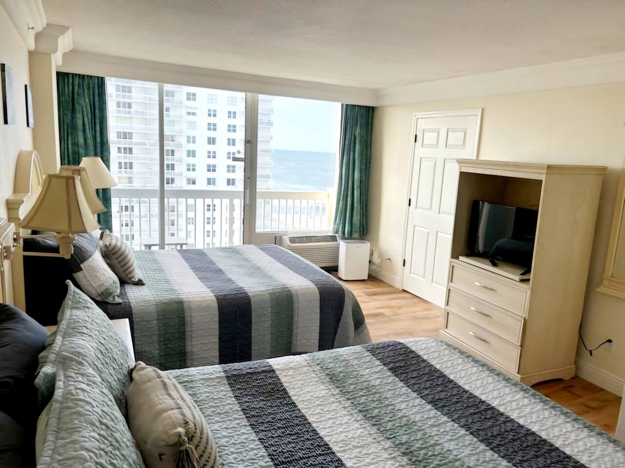 Oceanview Double balcony 1 bdrm
