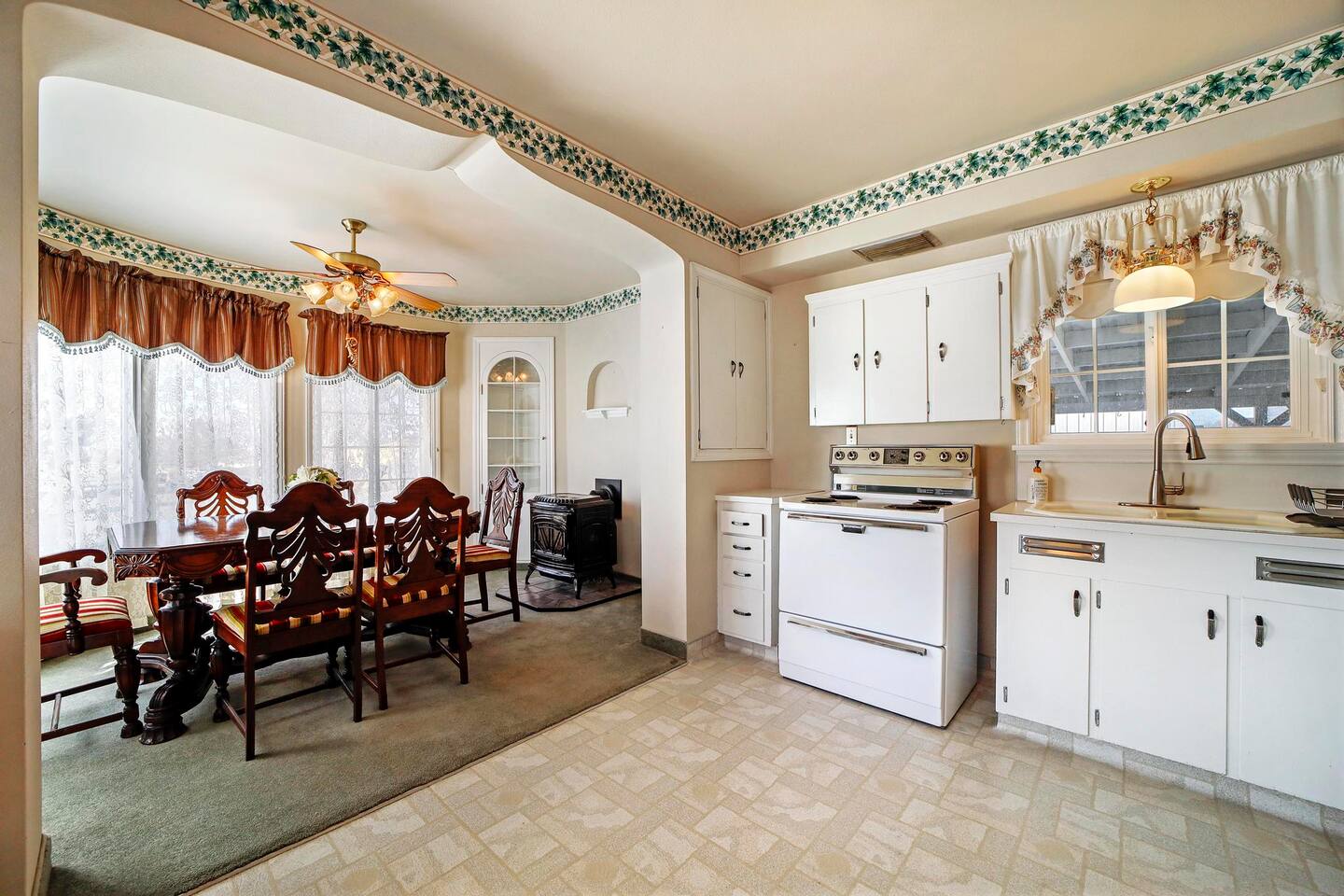 The Classy Country Cottage