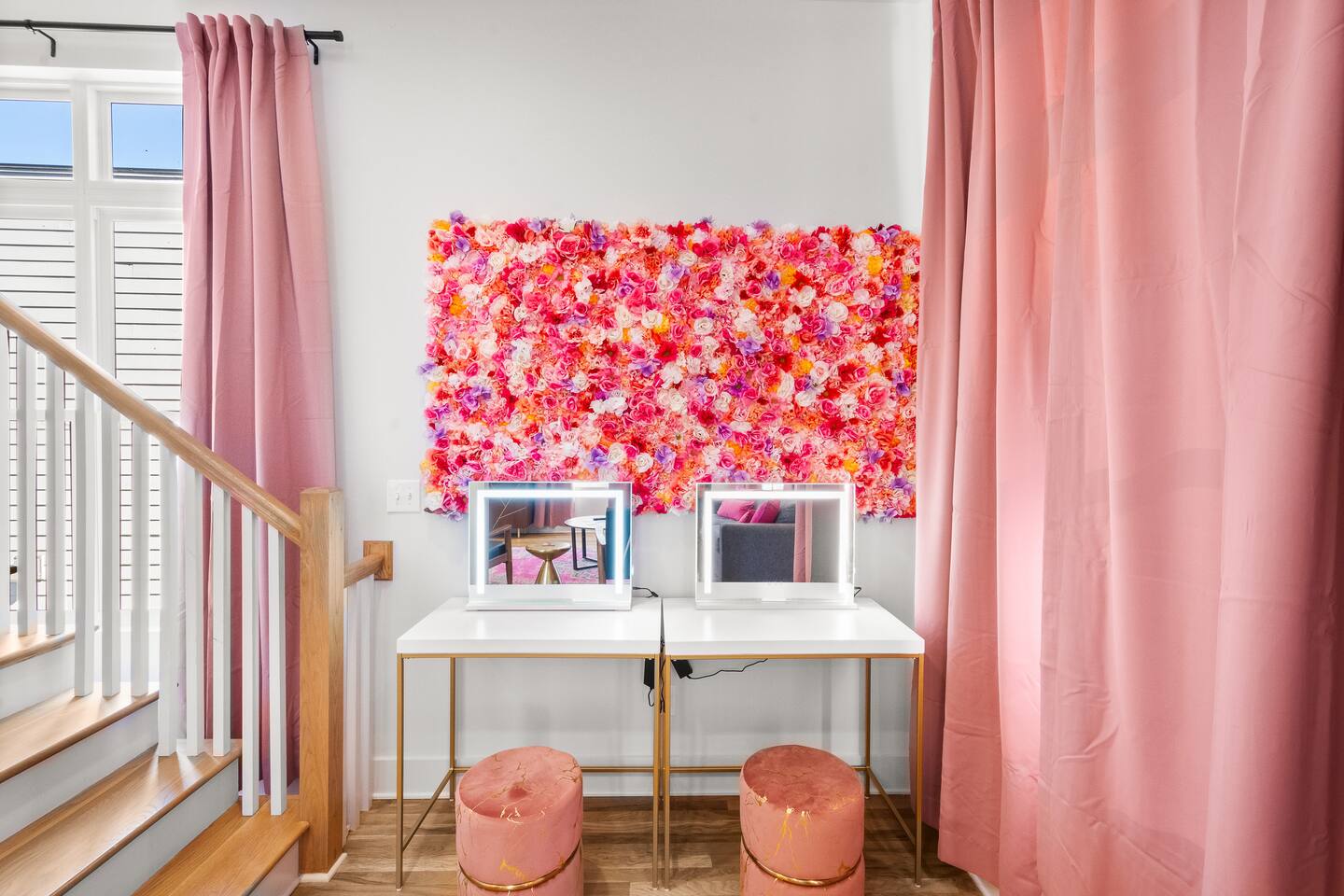 Ultimate Bach 10min to DT IG Walls Every Room