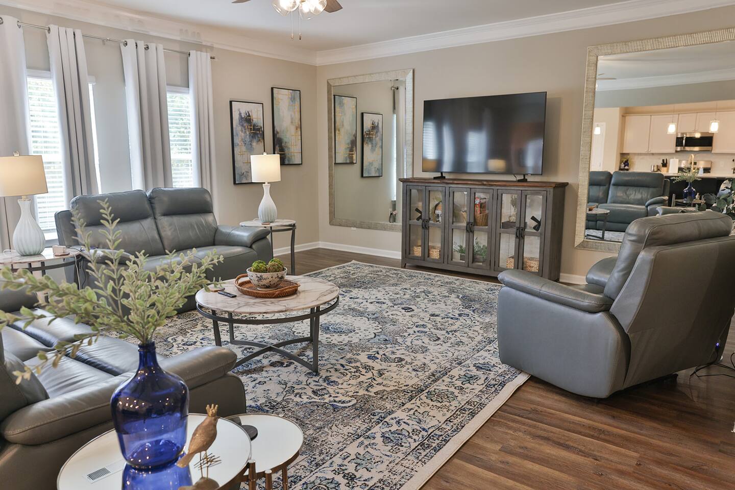 Lincoln Luxury! 5BR w/2 Kings with boat parking!